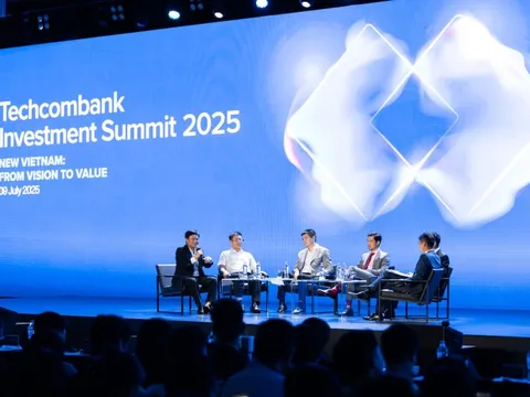 Techcombank Investment Summit 2025 : "Việt Nam mới - Tầm nhìn kiến tạo giá trị"